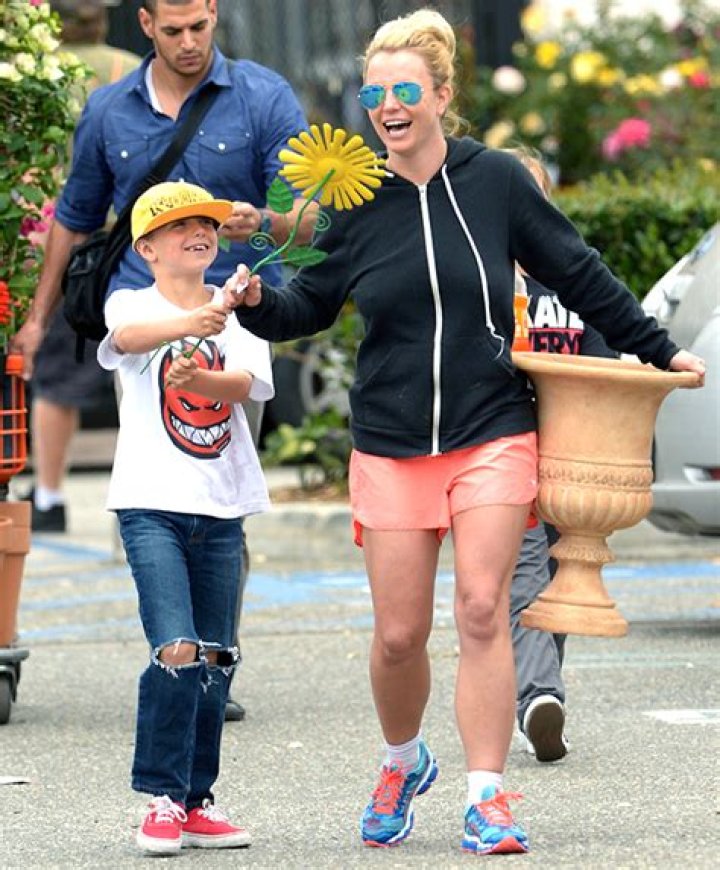Britney Spears Shares Sweet Throwback Photo Of Son Jayden, 16, Playing Video Games: ‘Mine’